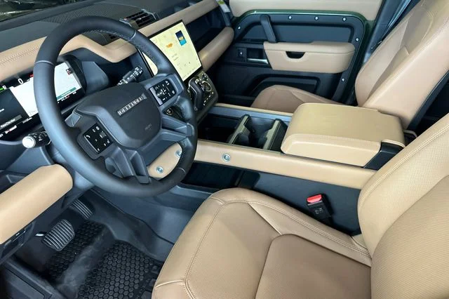 New 2026 Woolstone Green Land Rover S image 9