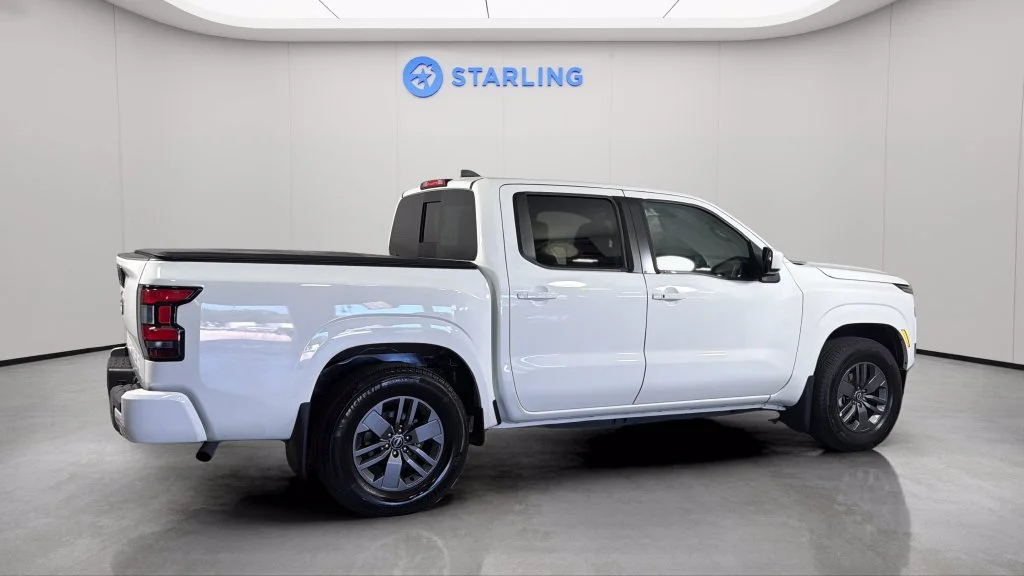 2025 Nissan Frontier SV - Photo 10