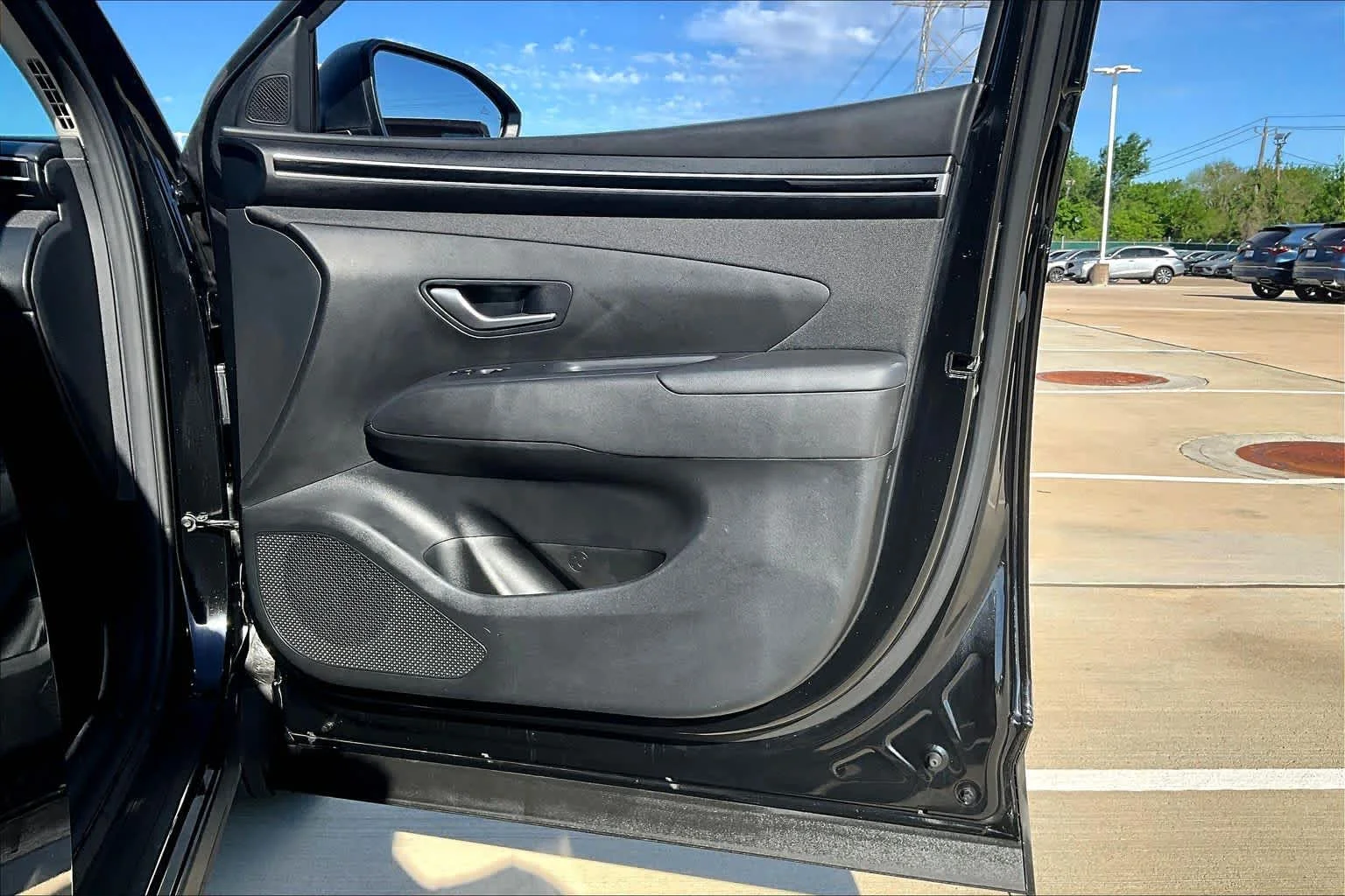 Used 2023 Phantom Black Hyundai SEL image 22