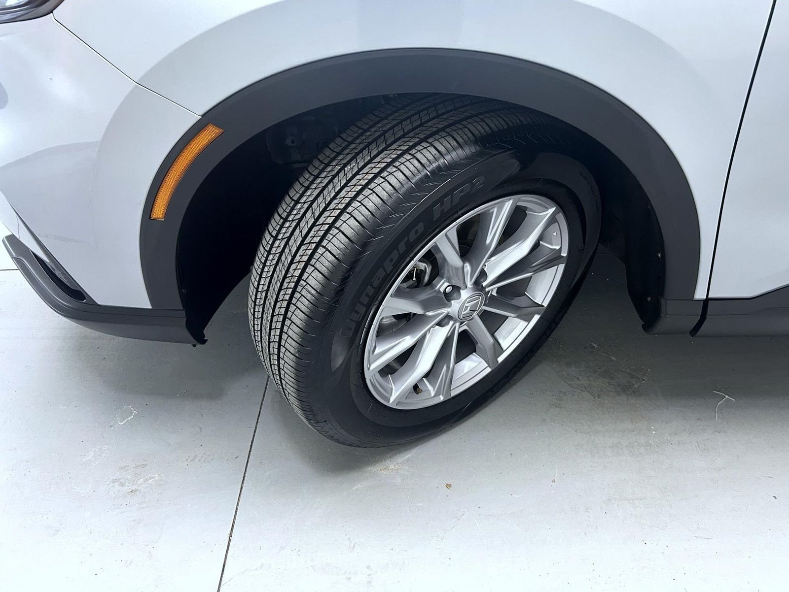Used 2025 Silver Honda EX-L image 24