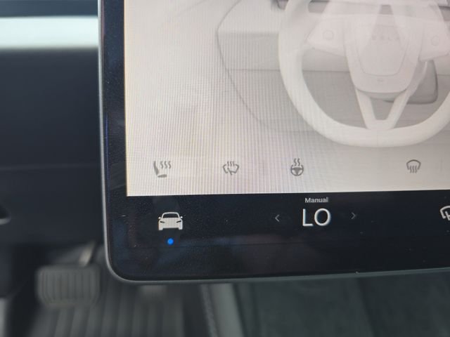 2025 Tesla Model 3 Long Range - Photo 22