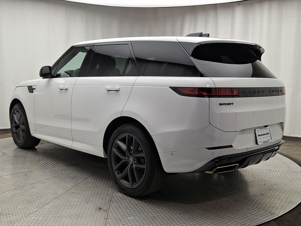 Certified Used 2024 Fuji White Land Rover Dynamic SE image 6