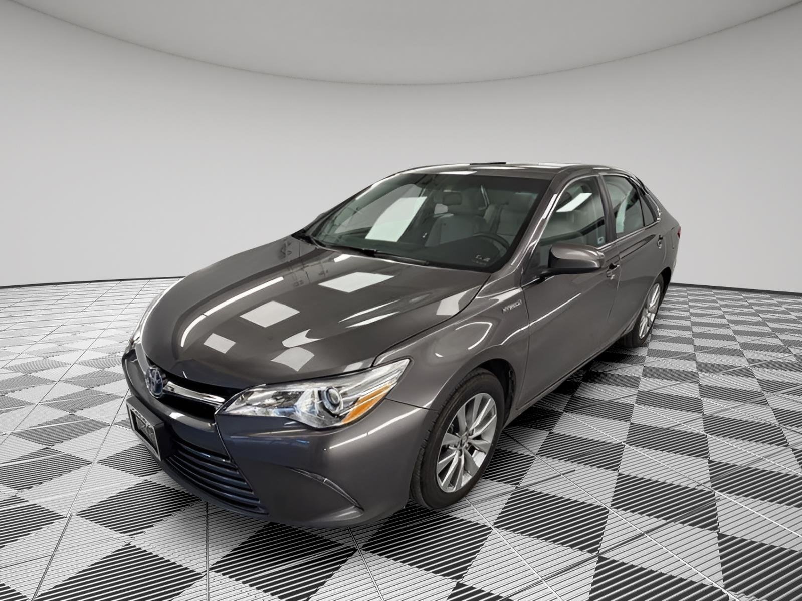 2017 Toyota Camry XLE Hybrid