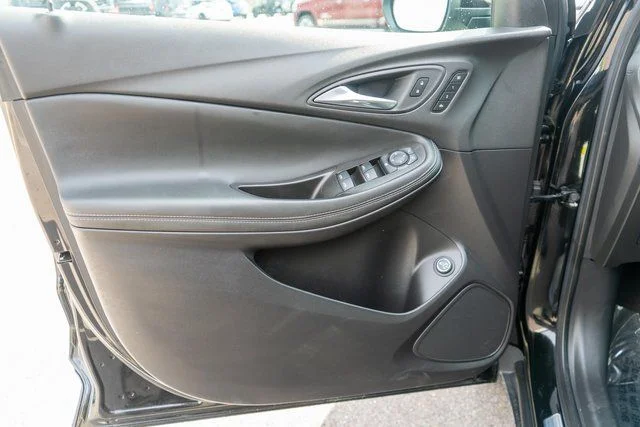 Used 2023 Black Buick Essence image 18