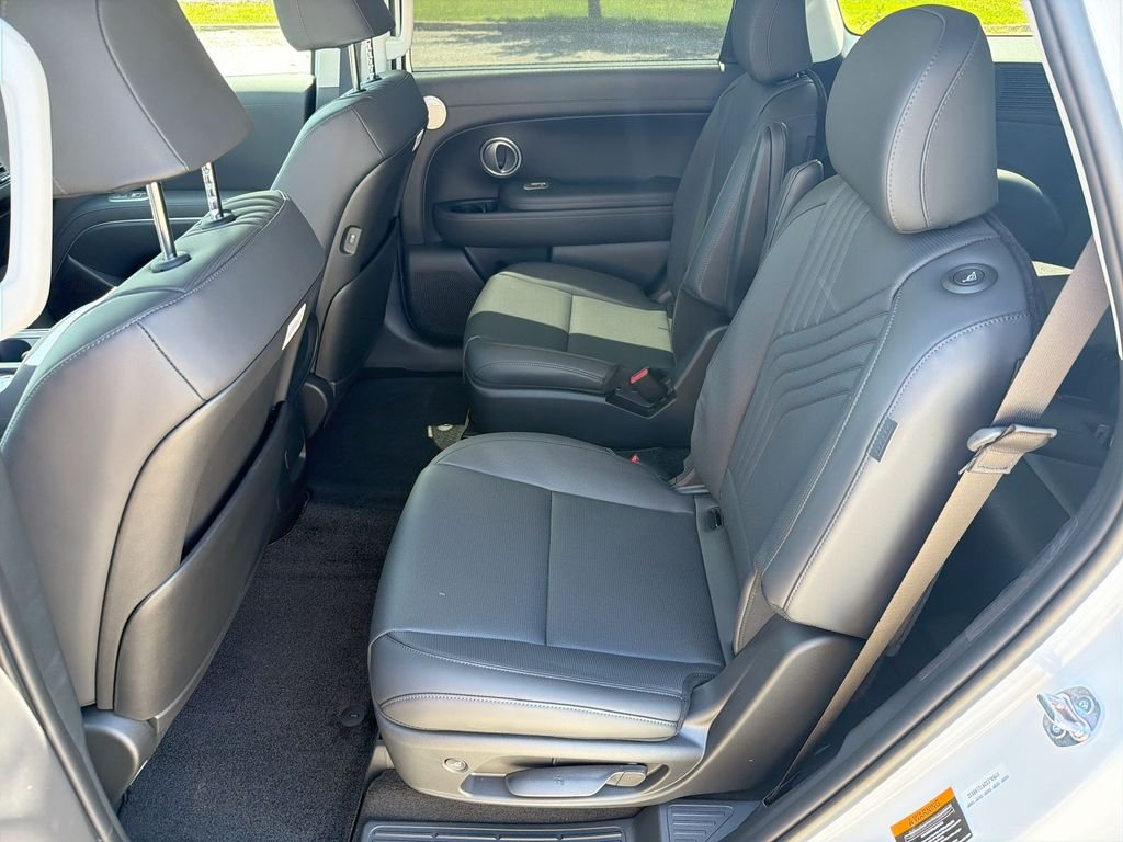 New 2026 White Hyundai SEL AWD image 21