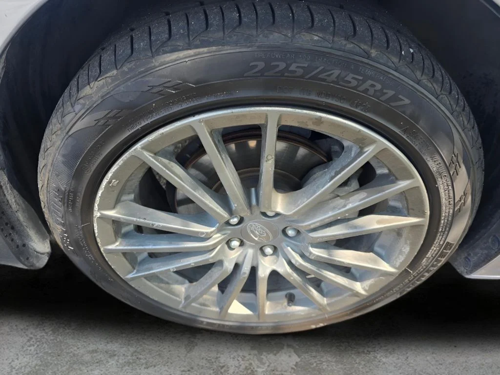Used 2019 Ice Silver Metallic Subaru 2.0i (CVT) image 15