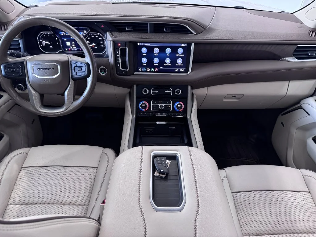 2021 GMC Yukon Denali - Photo 16