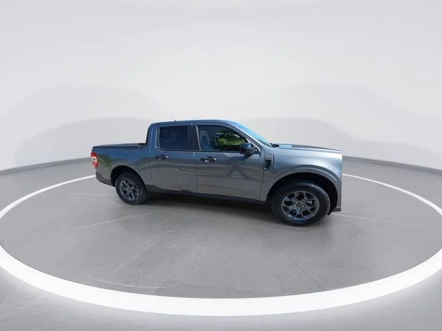 Used 2024 Gray Ford XLT image 9