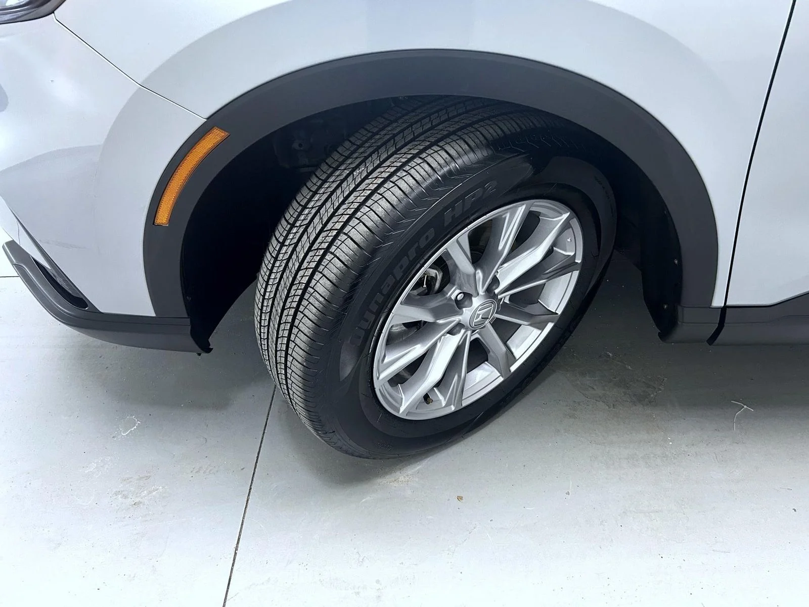 Used 2025 Silver Honda EX-L image 24