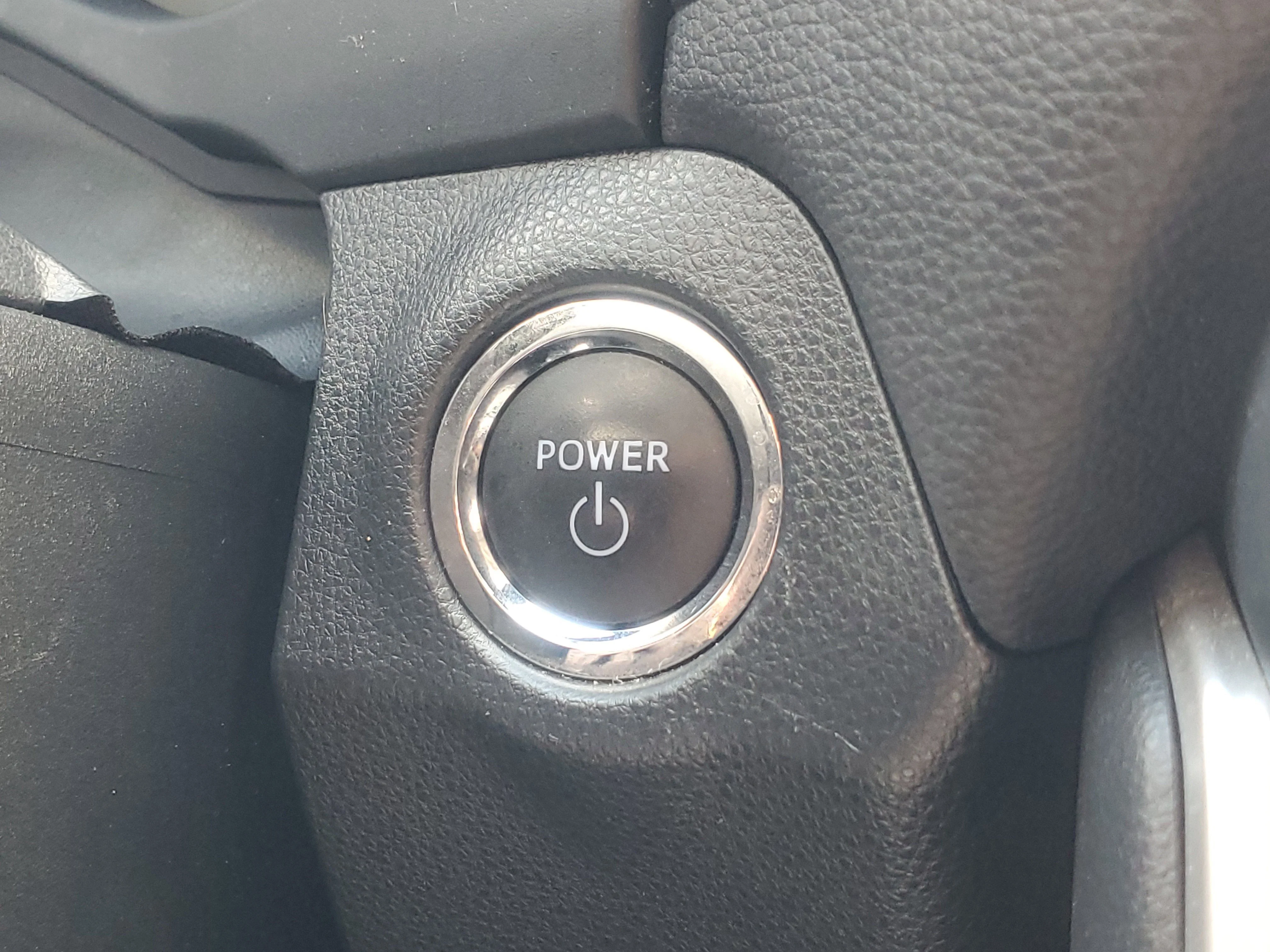 Certified Used 2025 Magnetic Gray Metallic/Midnight Black Metallic Toyota Hybrid XLE image 30
