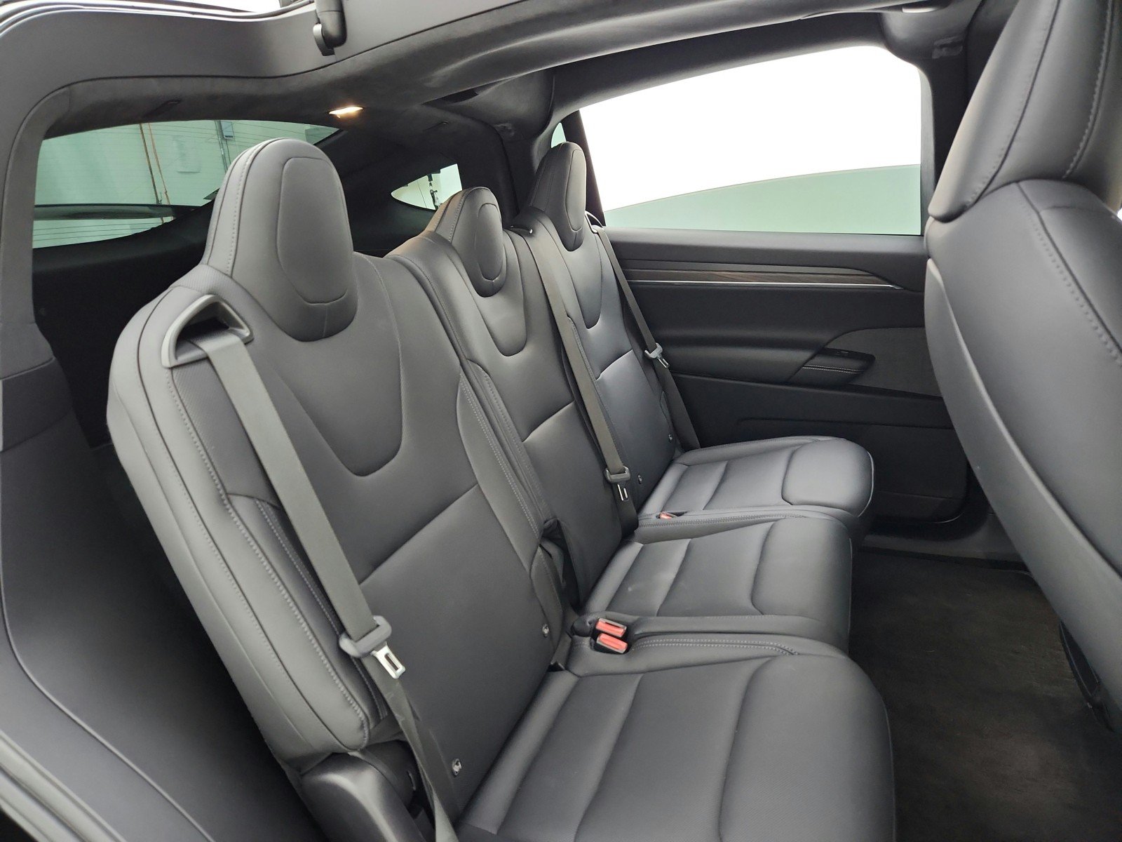 Used 2022 BLACK Tesla  image 25