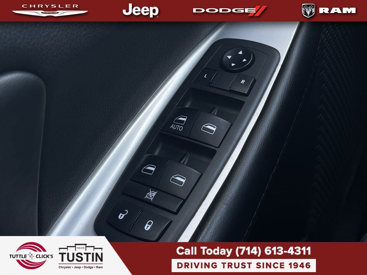 Used 2019 White Noise Tri-Coat Dodge SE image 31
