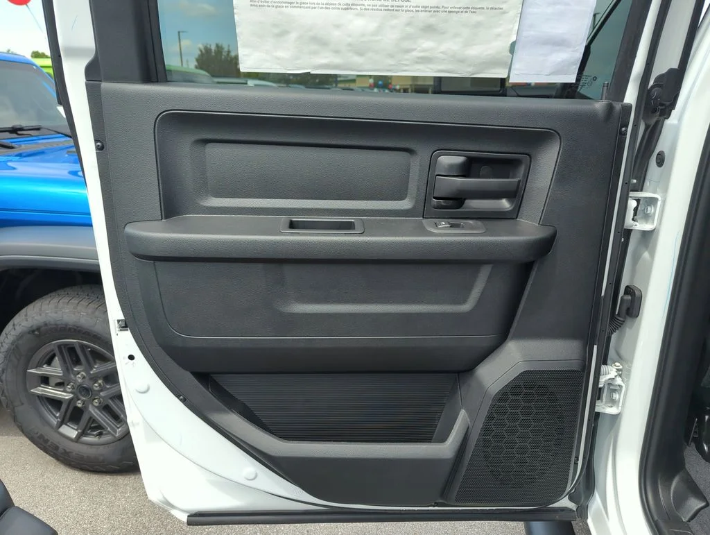 New 2026 Bright White Clearcoat RAM Tradesman image 28