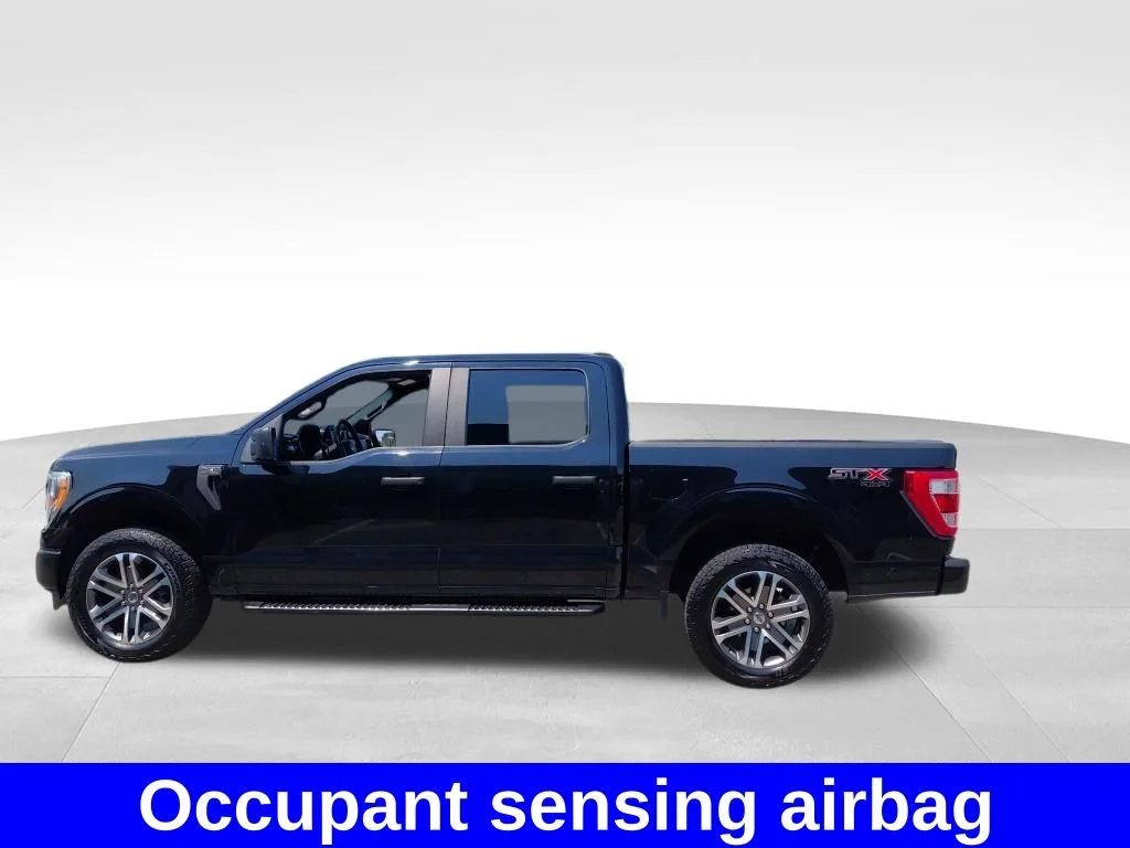 Used 2021 Black Ford XL image 17
