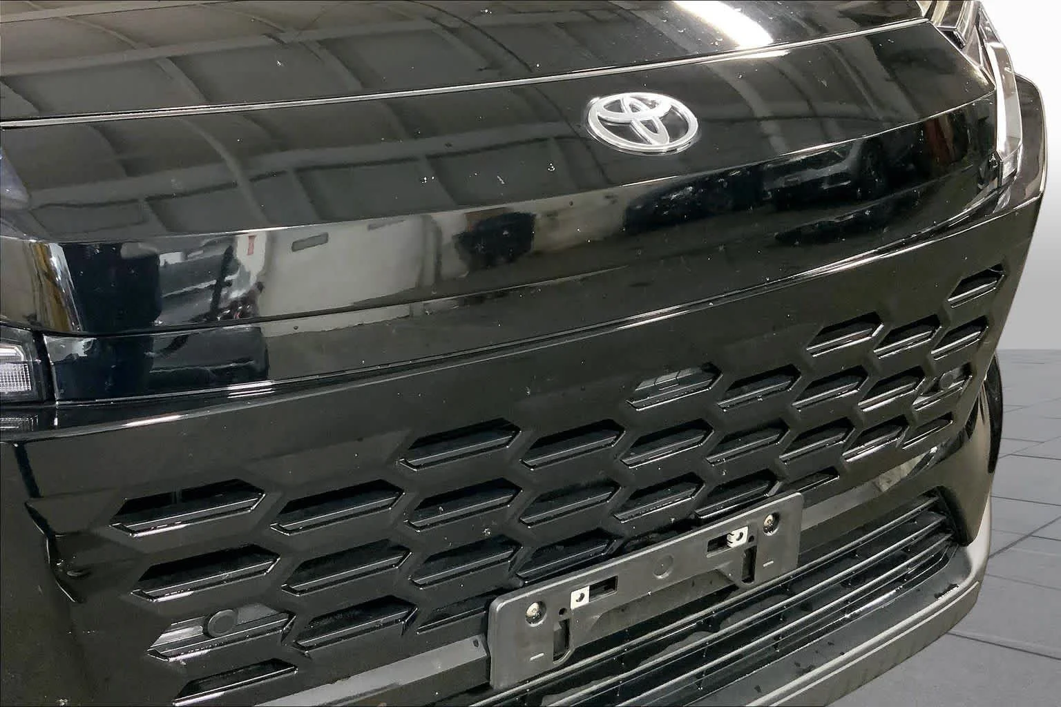 Used 2026 Midnight Black Metallic Toyota XLE Premium image 30