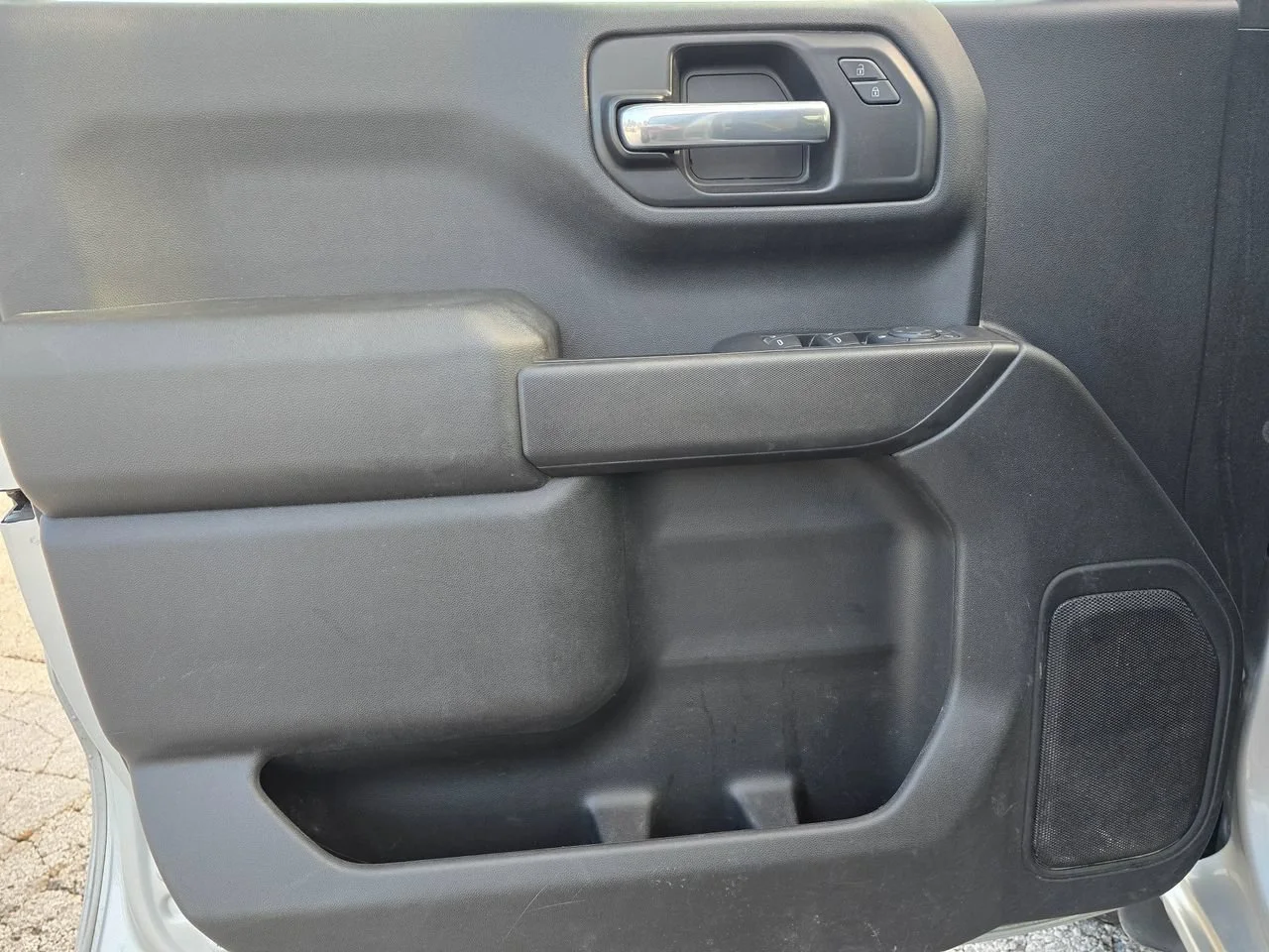 Used 2020 Silver ICE Metallic Chevrolet Custom Trail Boss image 9