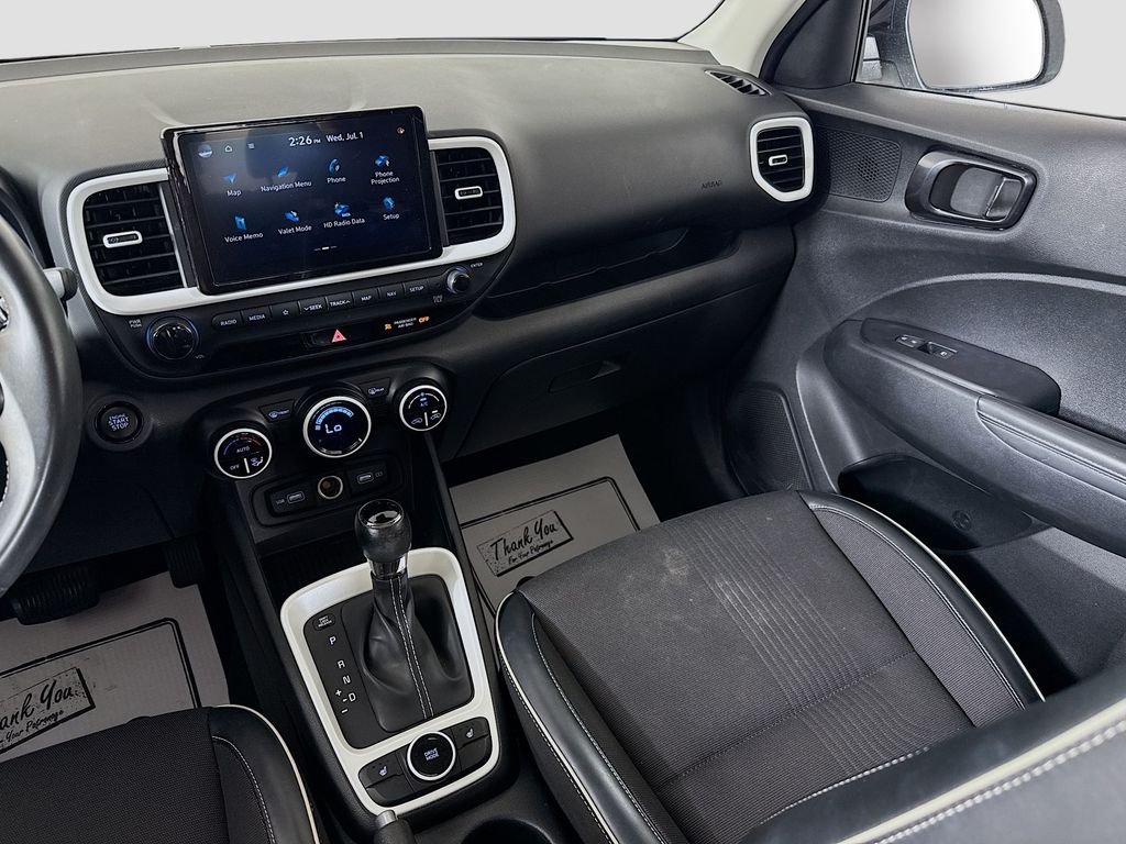 Used 2022 White Hyundai Limited image 23