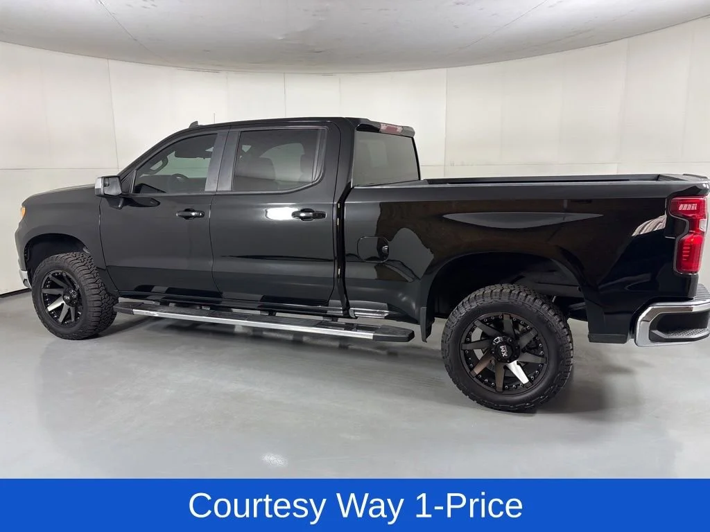 Used 2024 Black Chevrolet LT image 6