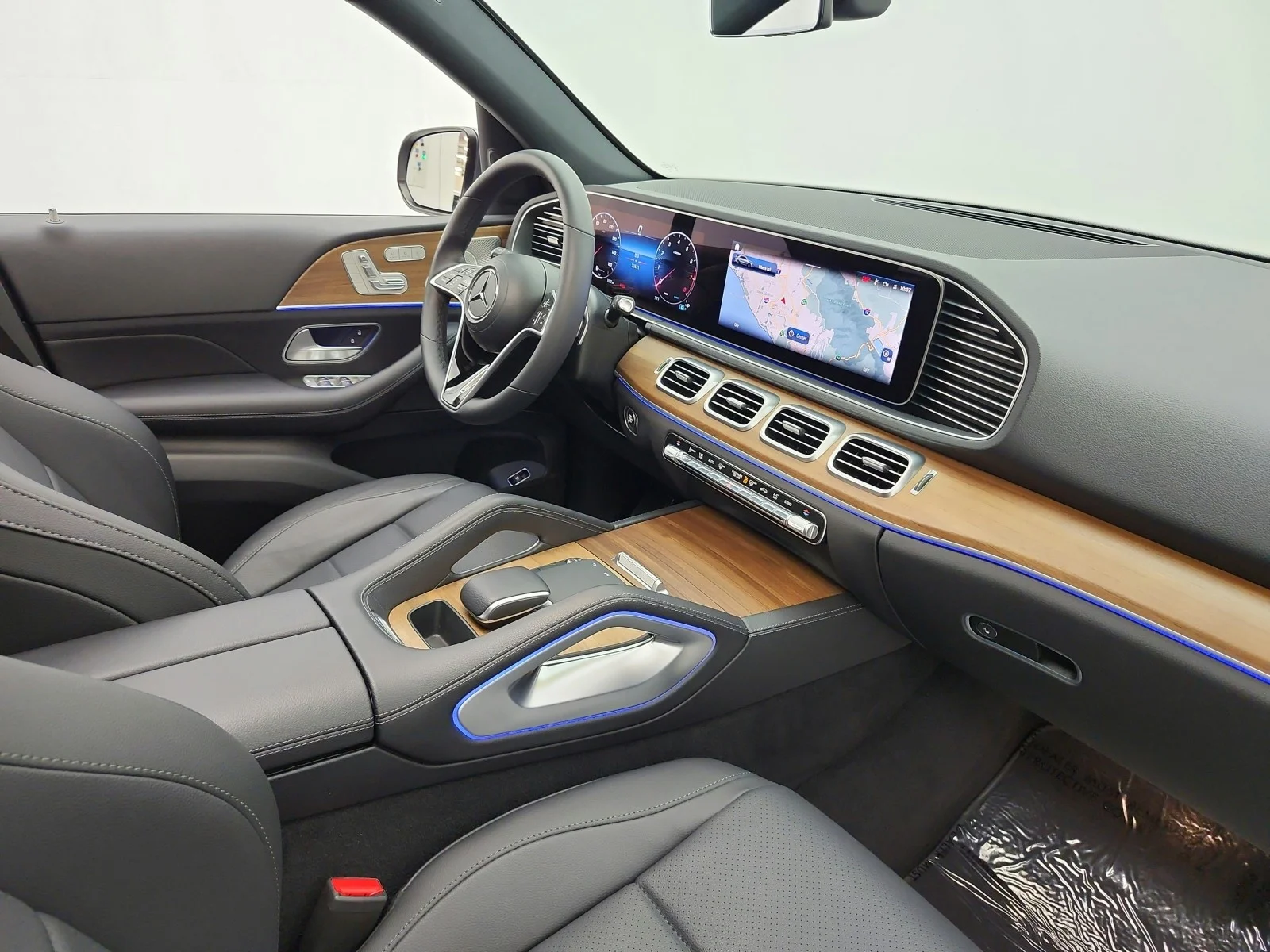 Certified Used 2024 Selenite Grey Metallic Mercedes-Benz GLE 350 4MATIC® SUV image 25