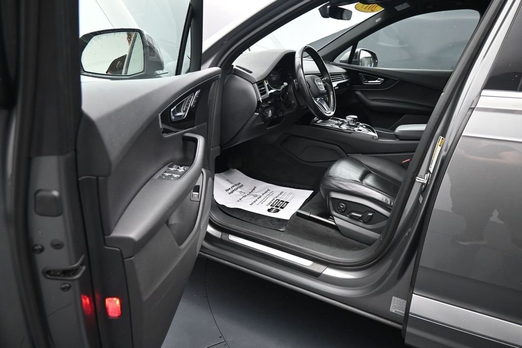 Used 2017  Audi 3.0T Premium Plus image 15