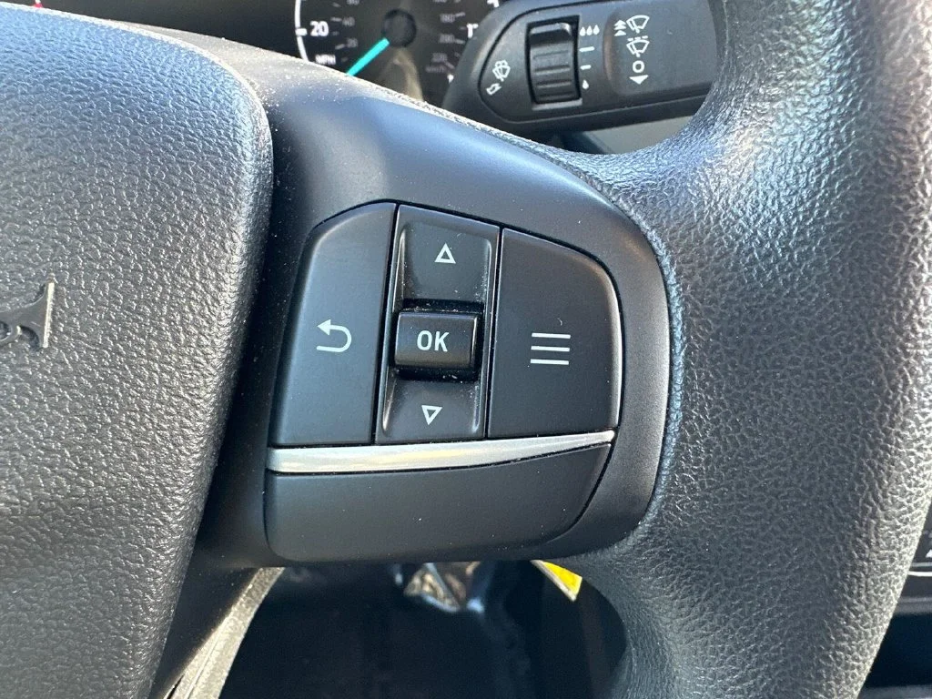 Used 2022 White Ford XL image 18