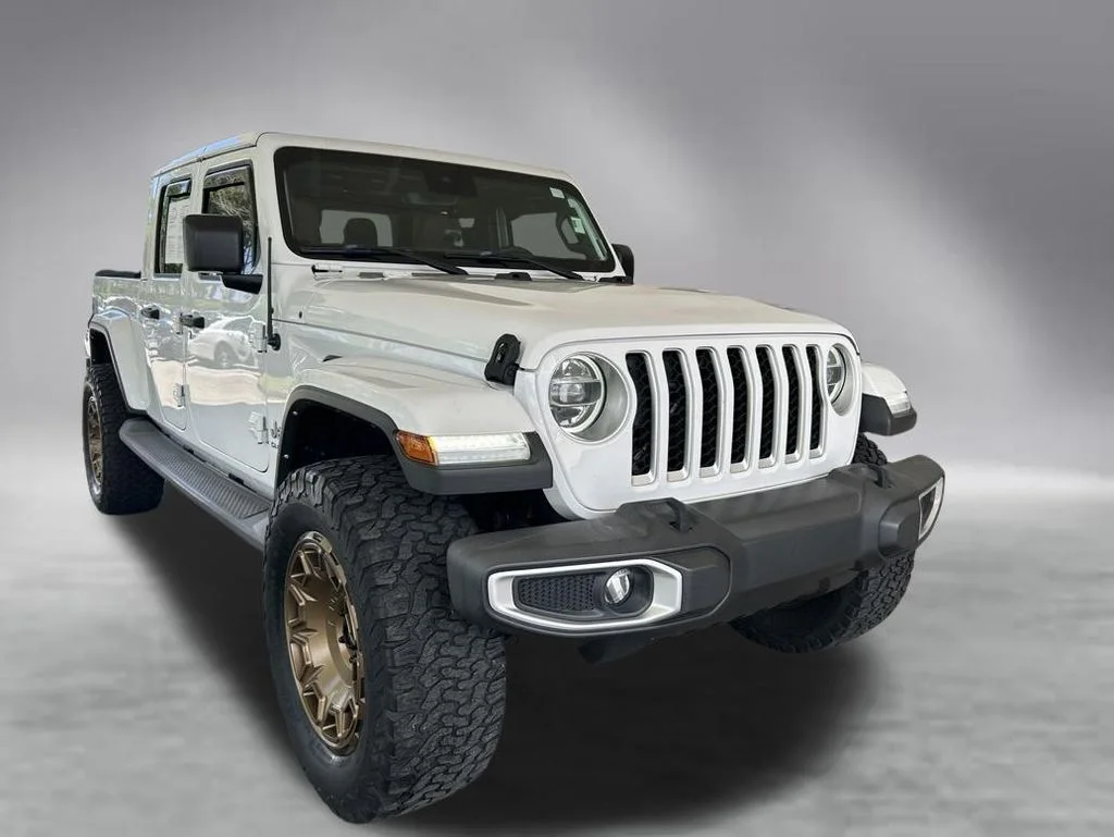 2021 Jeep Gladiator Overland's photo