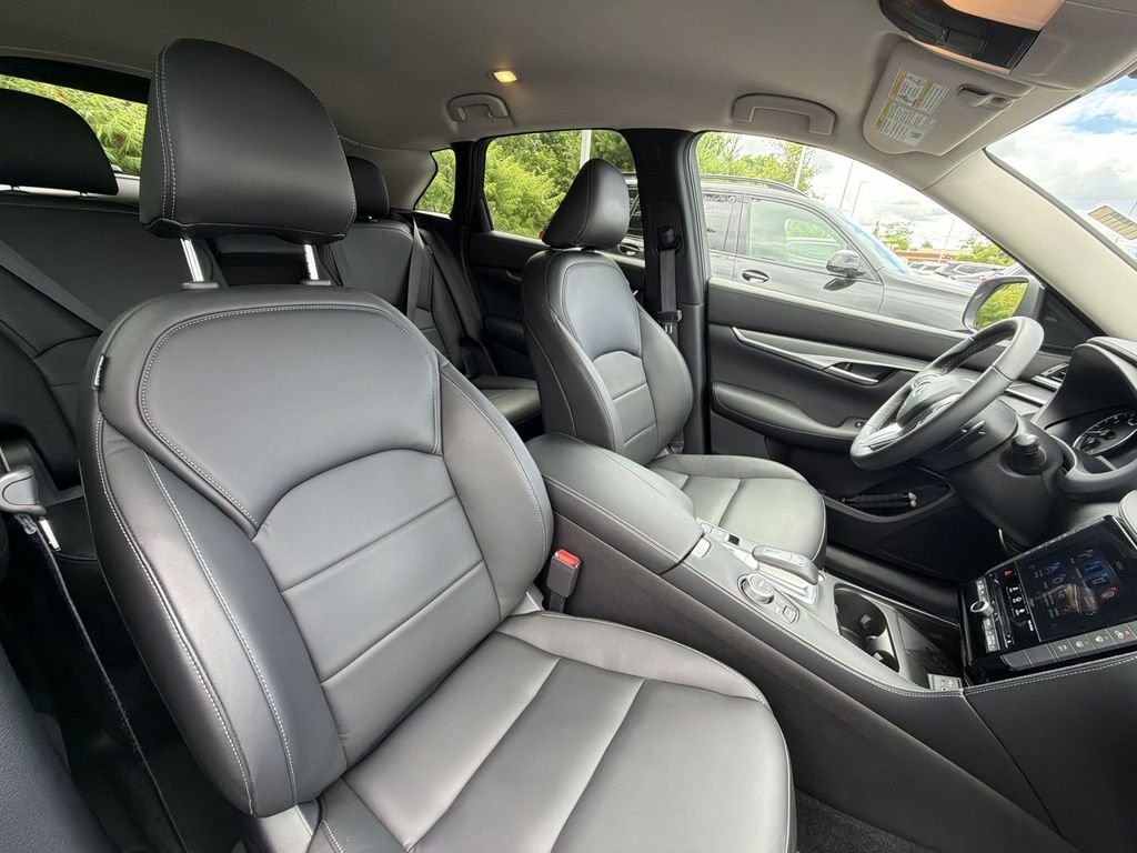 Certified Used 2025 Black Obsidian INFINITI PURE image 27