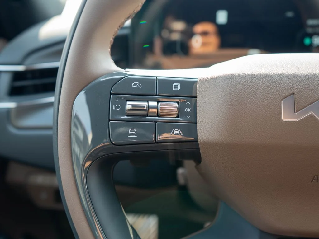 New 2026 Wolf Gray / Black Roof Kia GT-Line AWD image 25