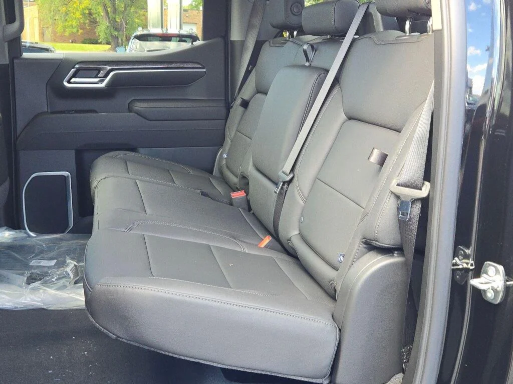 2026 Chevrolet Silverado 1500 LTZ - Photo 20