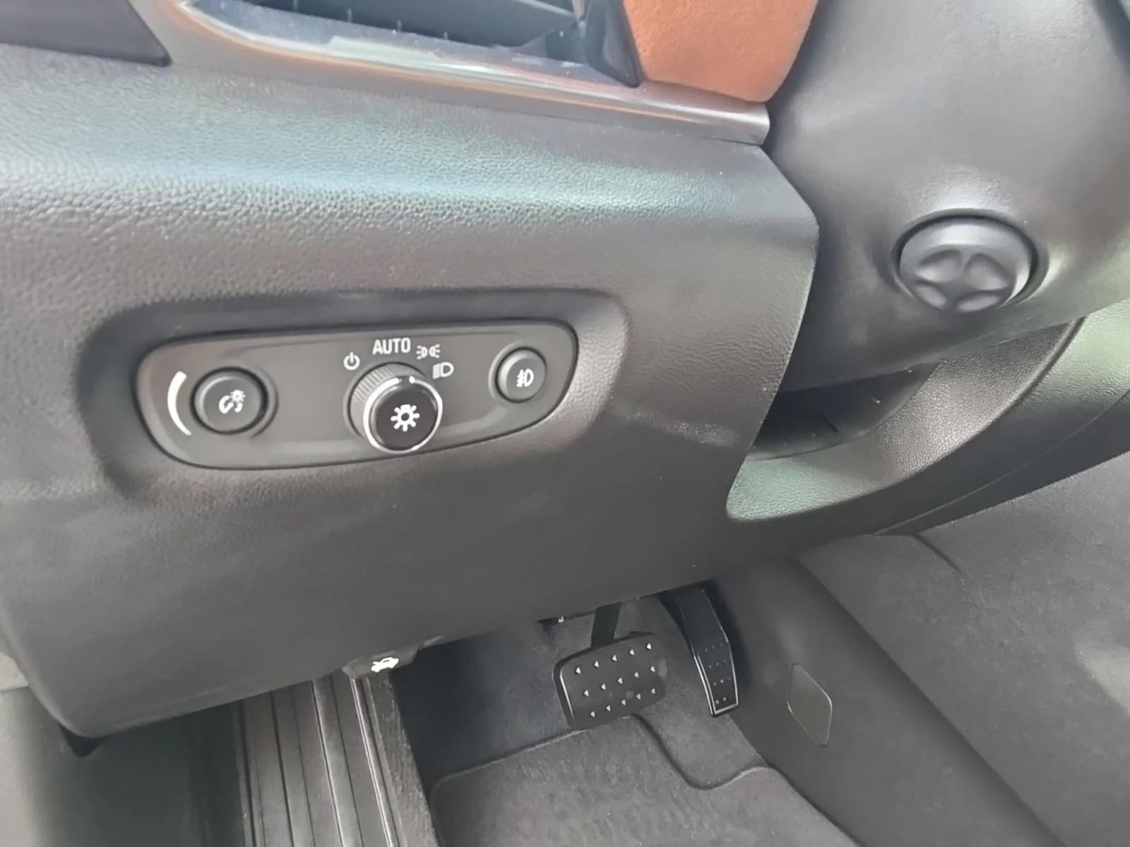 Used 2020 Red Chevrolet High Country image 44