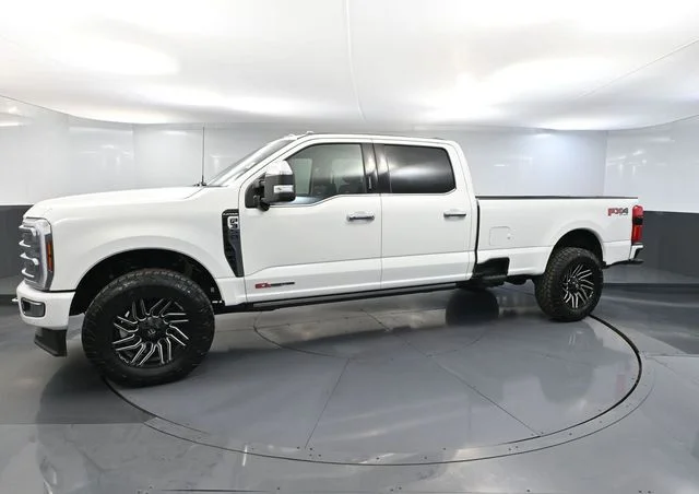 2024 Ford F-350 Super Duty Platinum - Photo 11