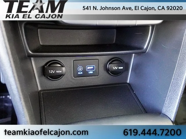 Used 2018 White Hyundai SEL image 31