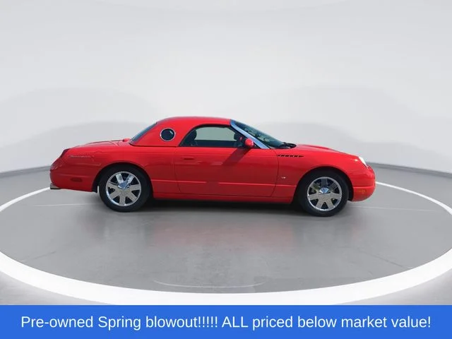 Used 2003 Red Ford  image 9