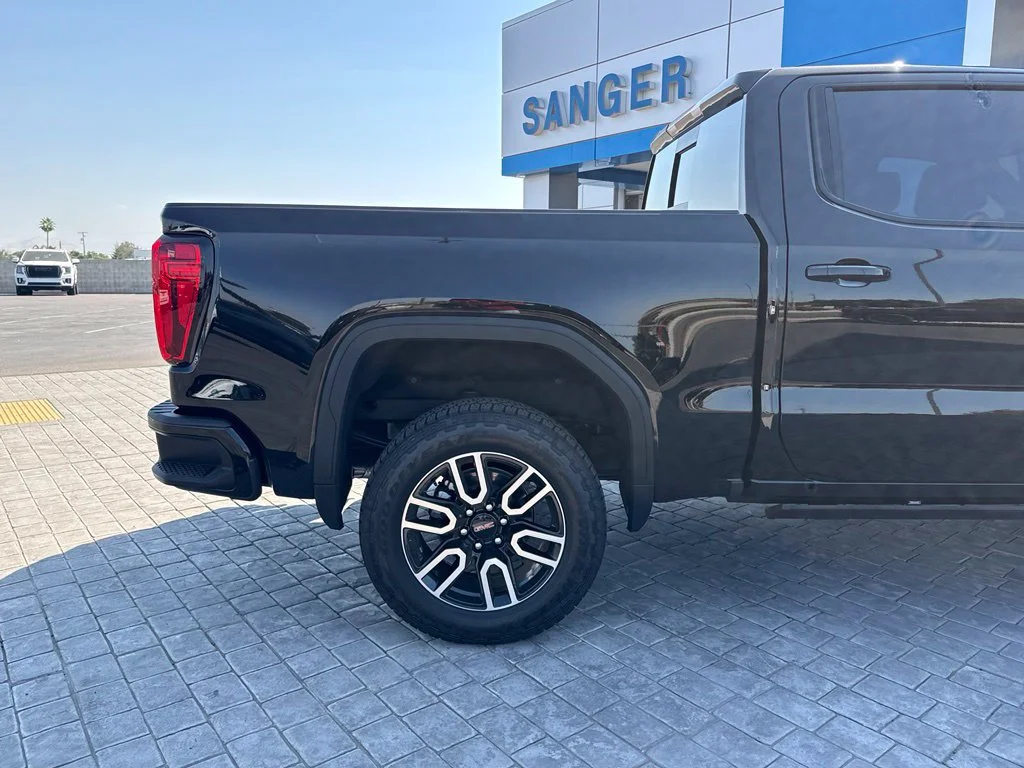 2026 GMC Sierra 1500 AT4 - Photo 11
