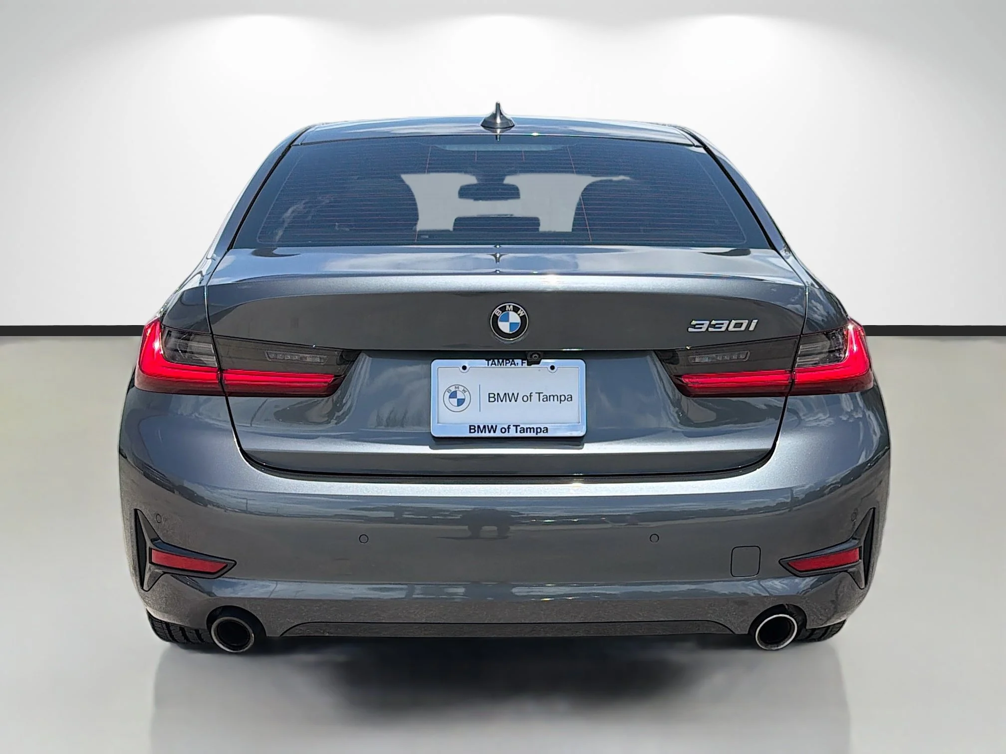 Used 2021 Mineral Grey Metallic BMW 330i image 4