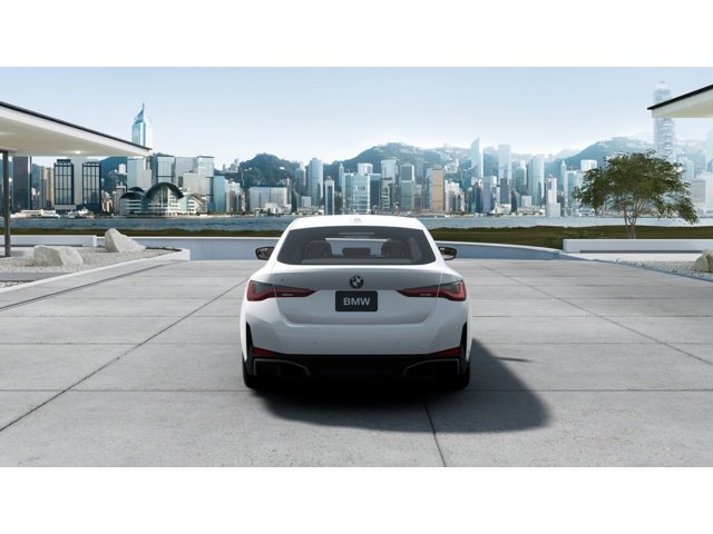 New 2026 Alpine White BMW xDrive40 image 5
