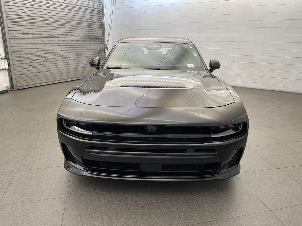 New 2026 Diamond Black Crystal Pearlcoat Dodge R/T image 9