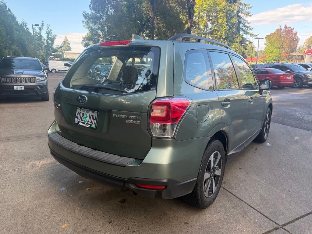 Used 2017 Jasmine Green Metallic Subaru 2.5i image 4