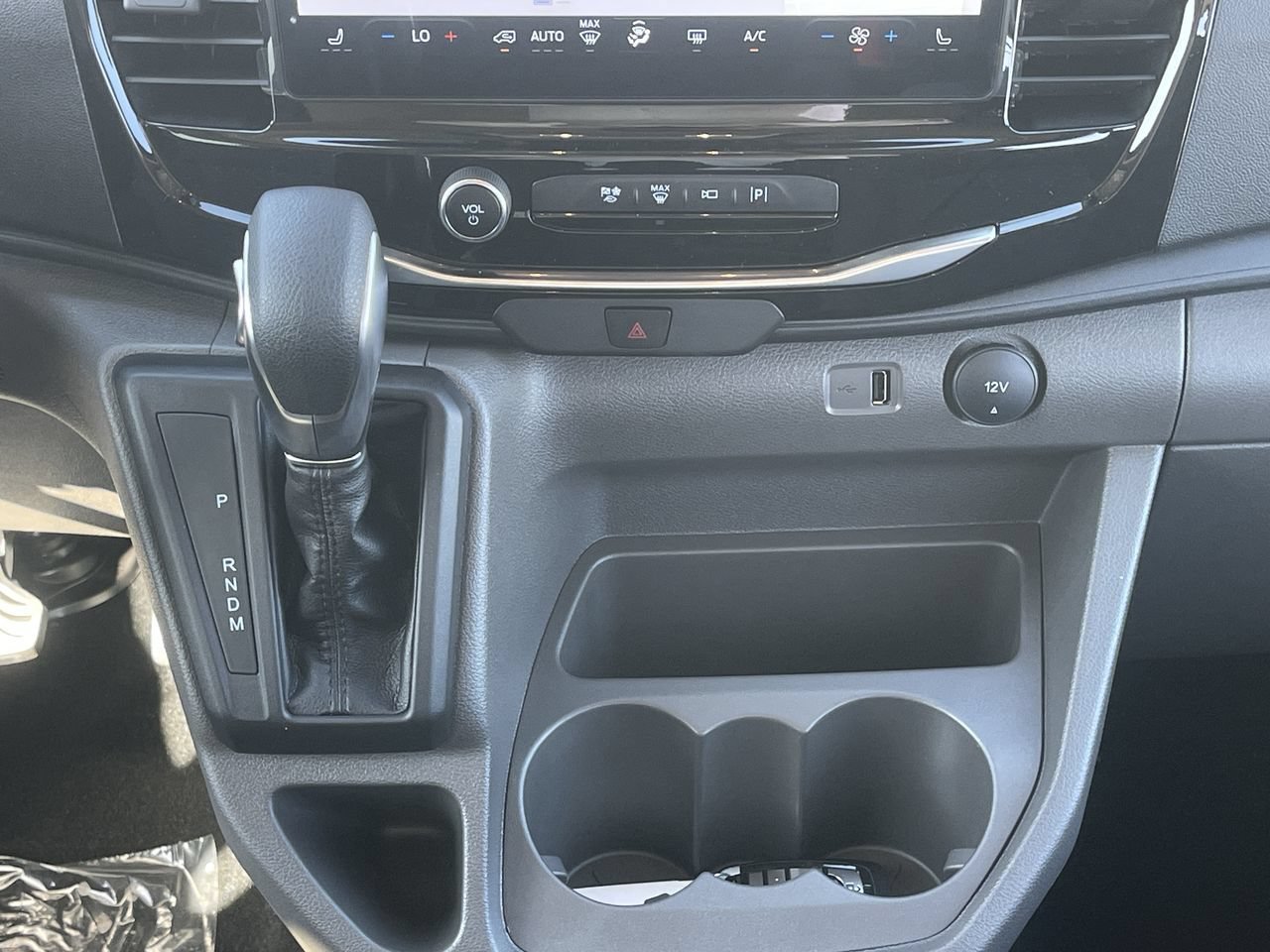 New 2026 Oxford White Ford XLT image 13