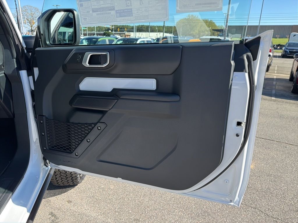 New 2026 Oxford White Ford Badlands® image 17