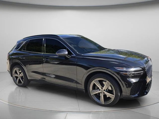 Used 2023 Black Genesis 2.5T image 3