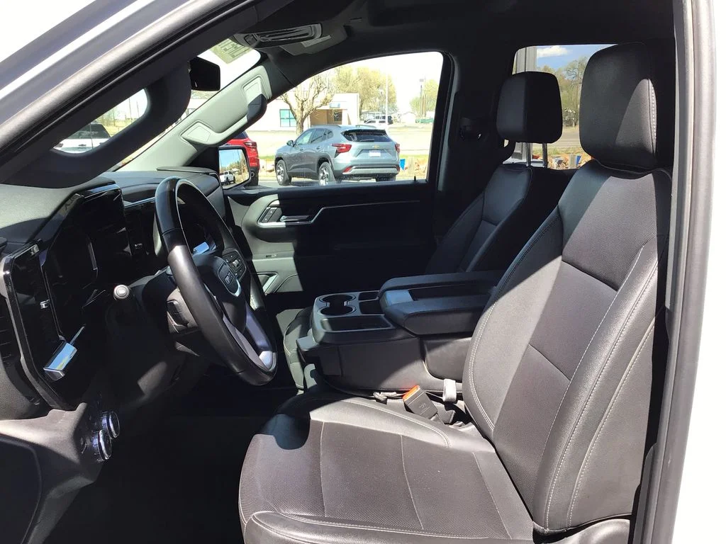Used 2025 Summit White GMC SLT image 11