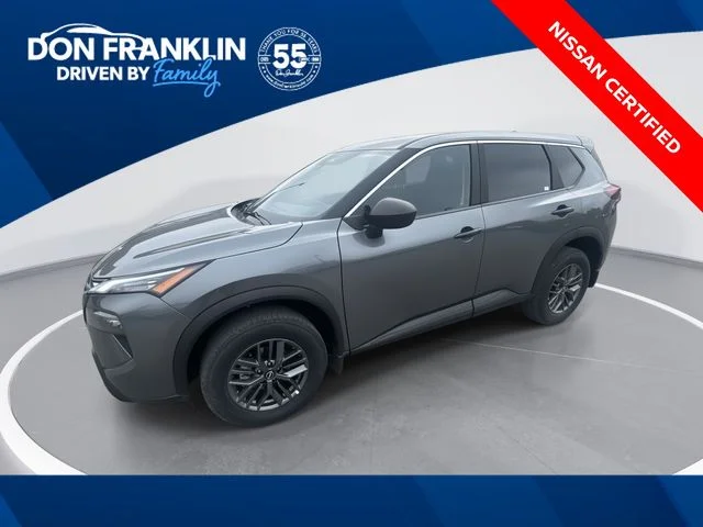 Used 2025 Gray Nissan S image 1