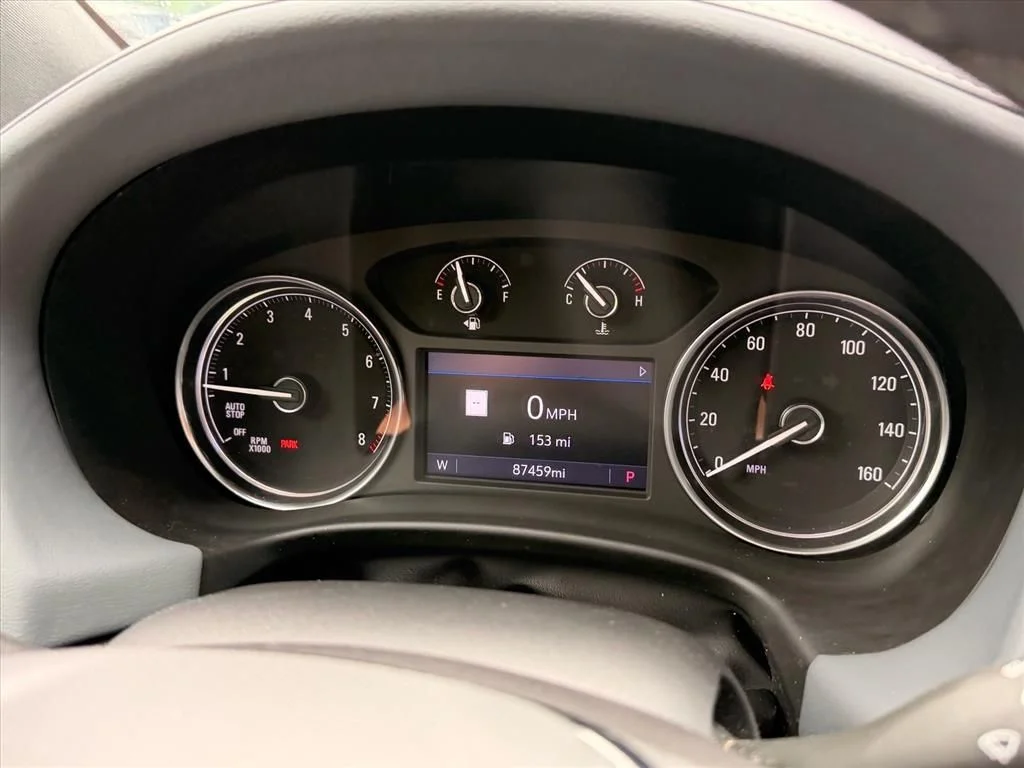 Used 2022 Blue Buick Essence image 24