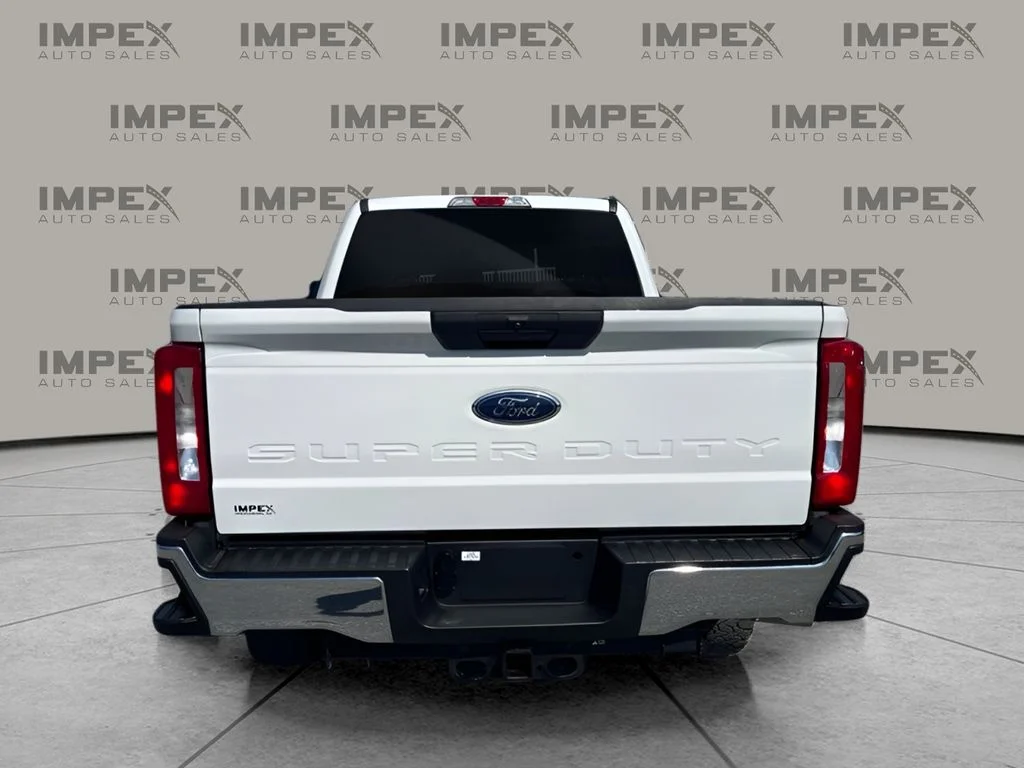 Used 2025 White Ford XLT image 4