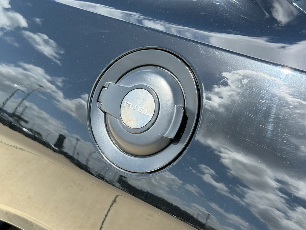 Used 2016 Pitch Black Clearcoat Dodge SRT Hellcat image 27