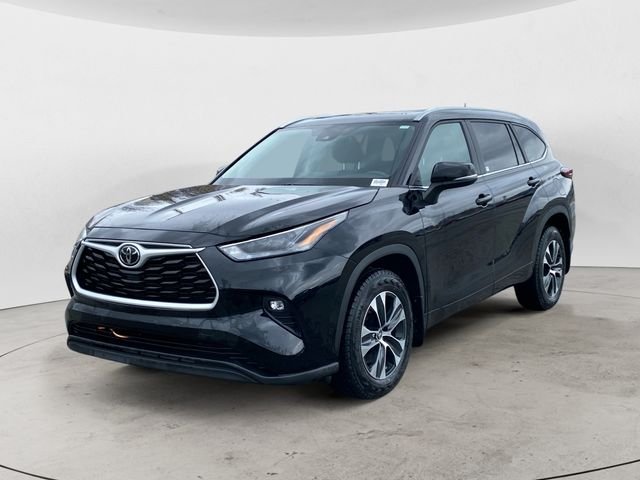 2024 Toyota Highlander XLE AWD's photo
