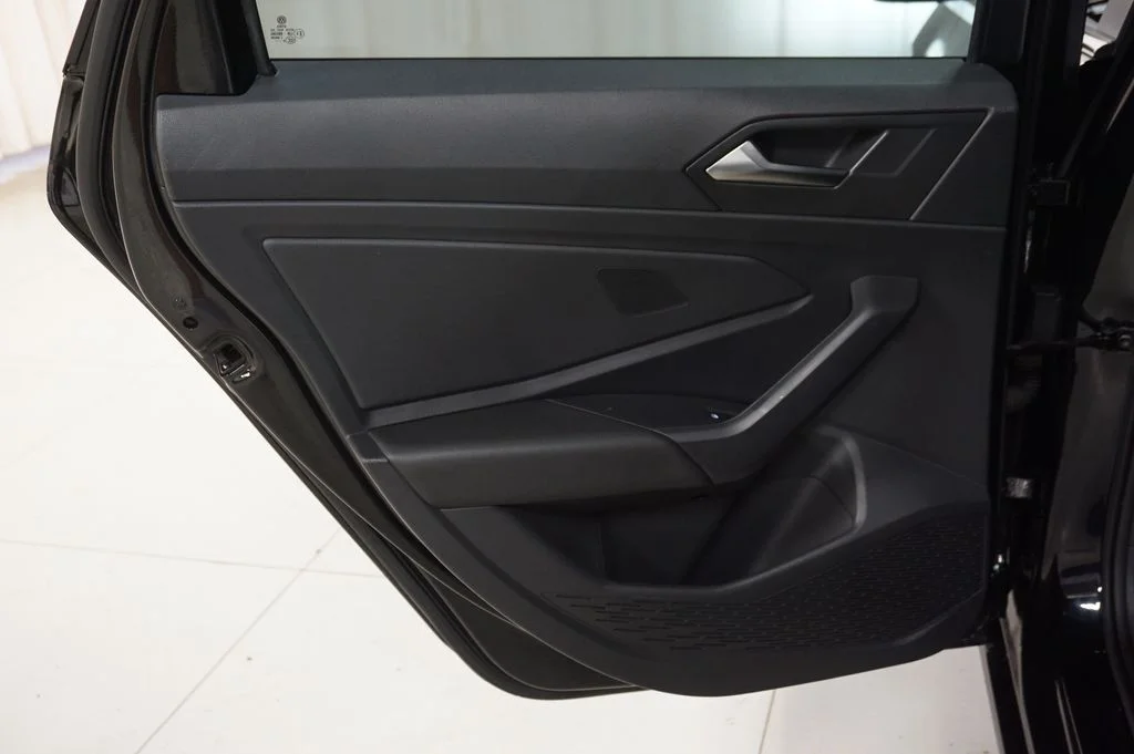Certified Used 2020 Deep Black Pearl Volkswagen SEL image 31