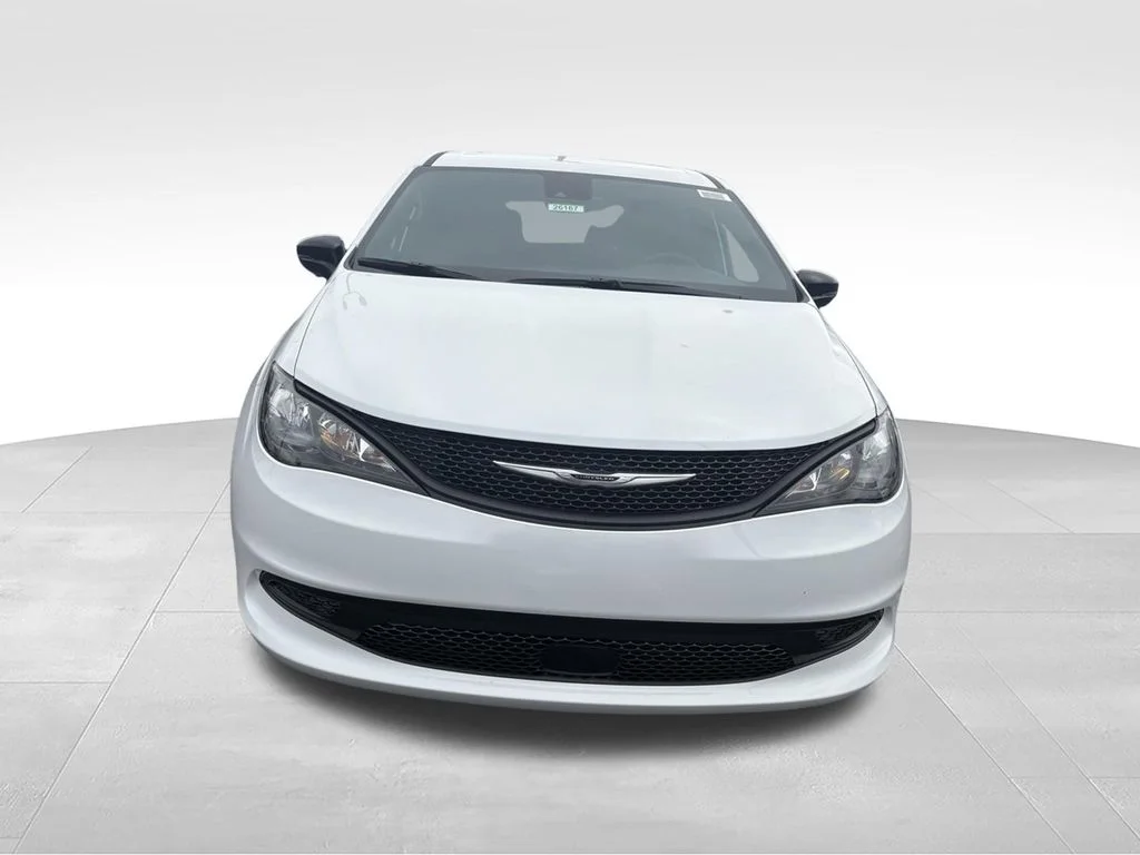 New 2026 Bright White Clear-Coat Exterior Paint Chrysler LX image 8