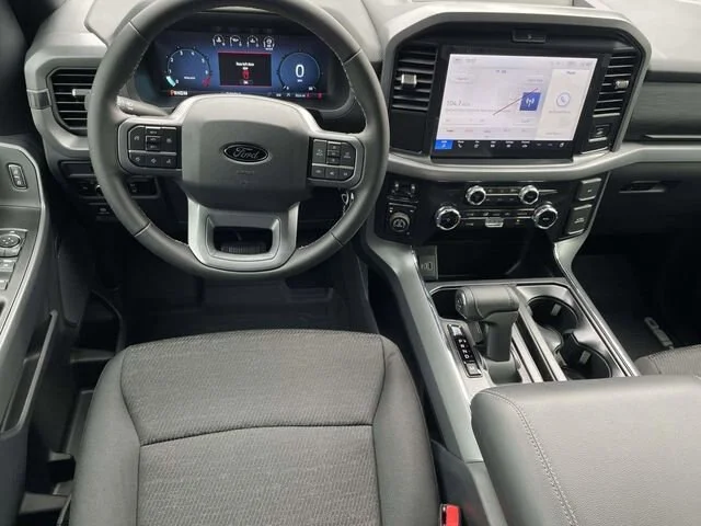2025 Ford F-150 XLT - Photo 28